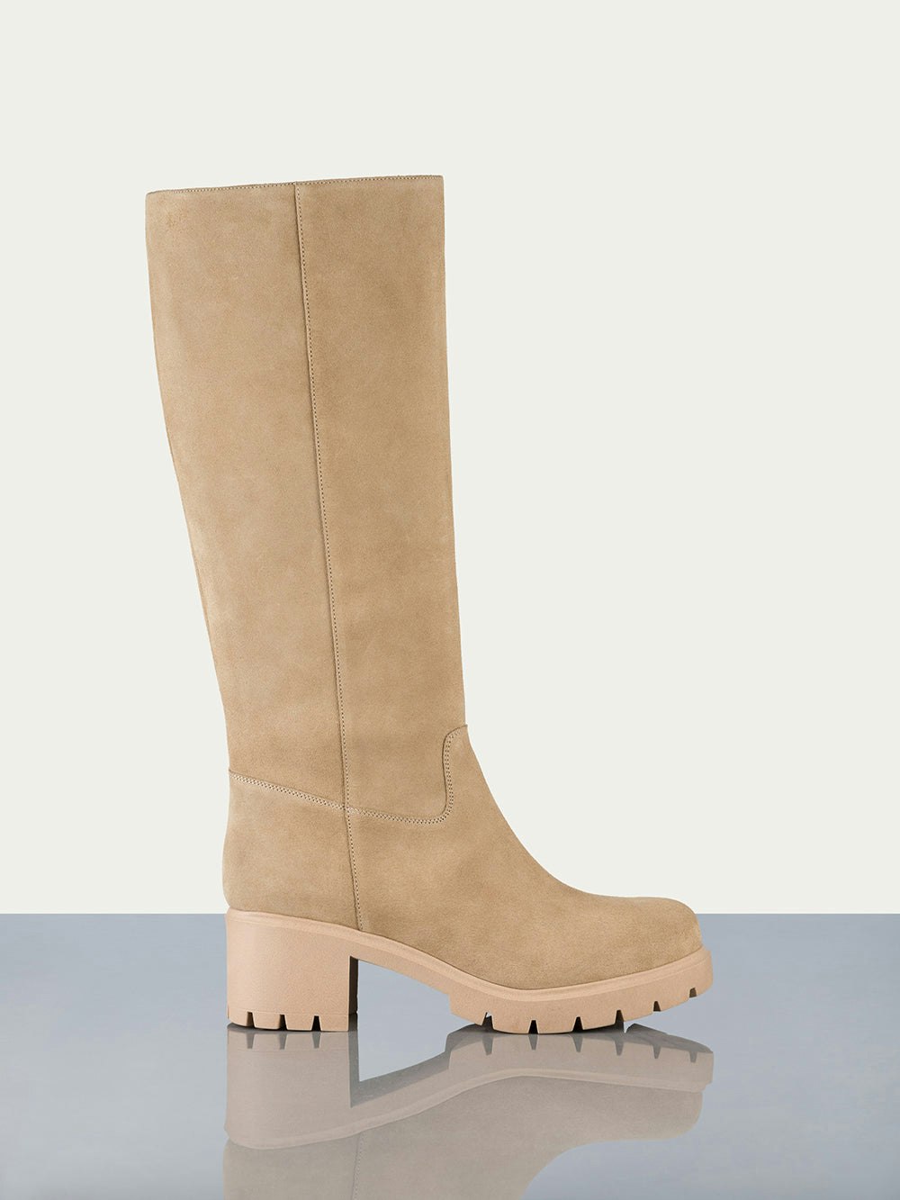 boot side view alt:size